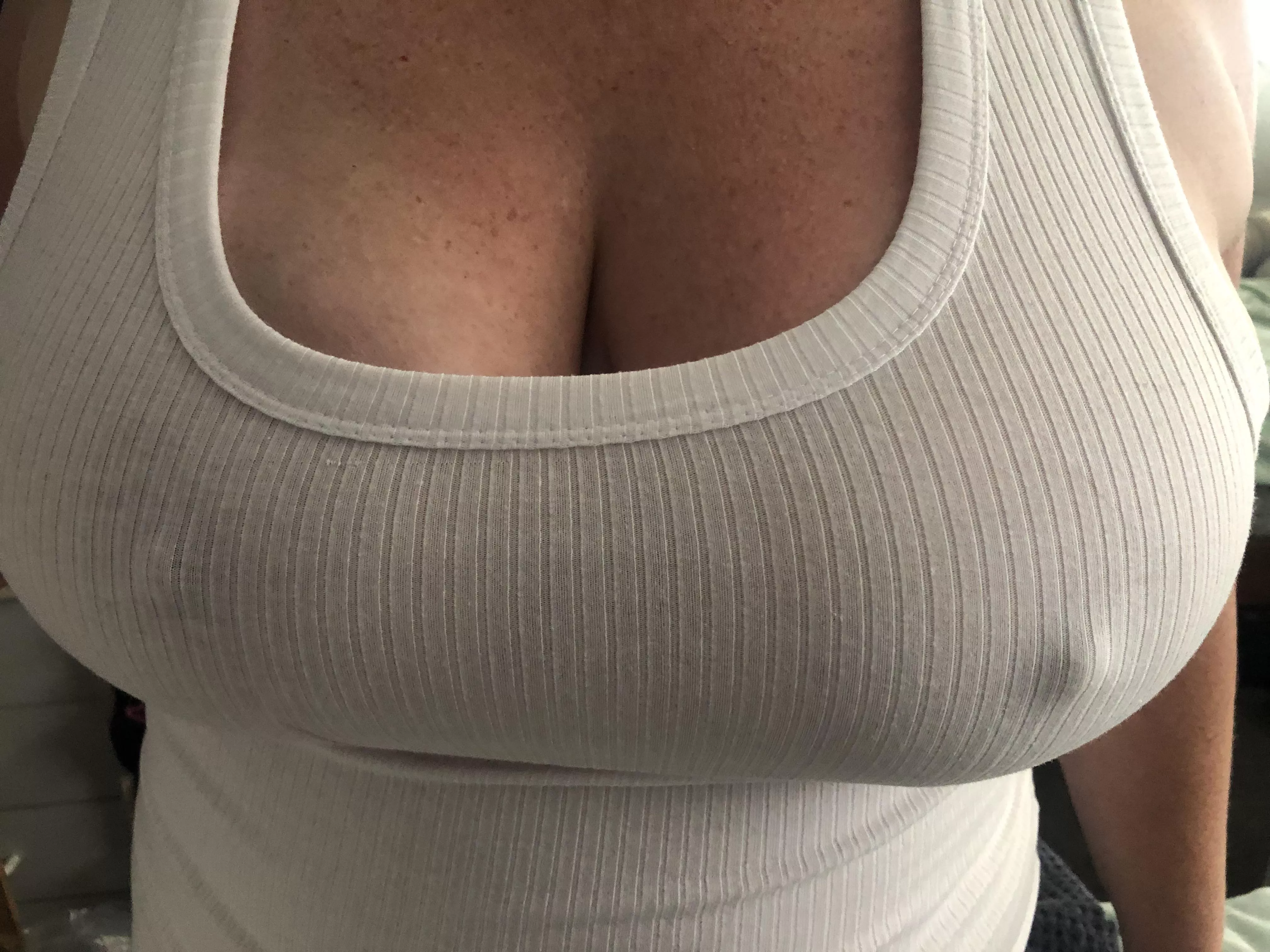 Should I go to the shops like this.. whats your thoughts 40(f) Should I go to the shops like this.. whats your thoughts 40(f)