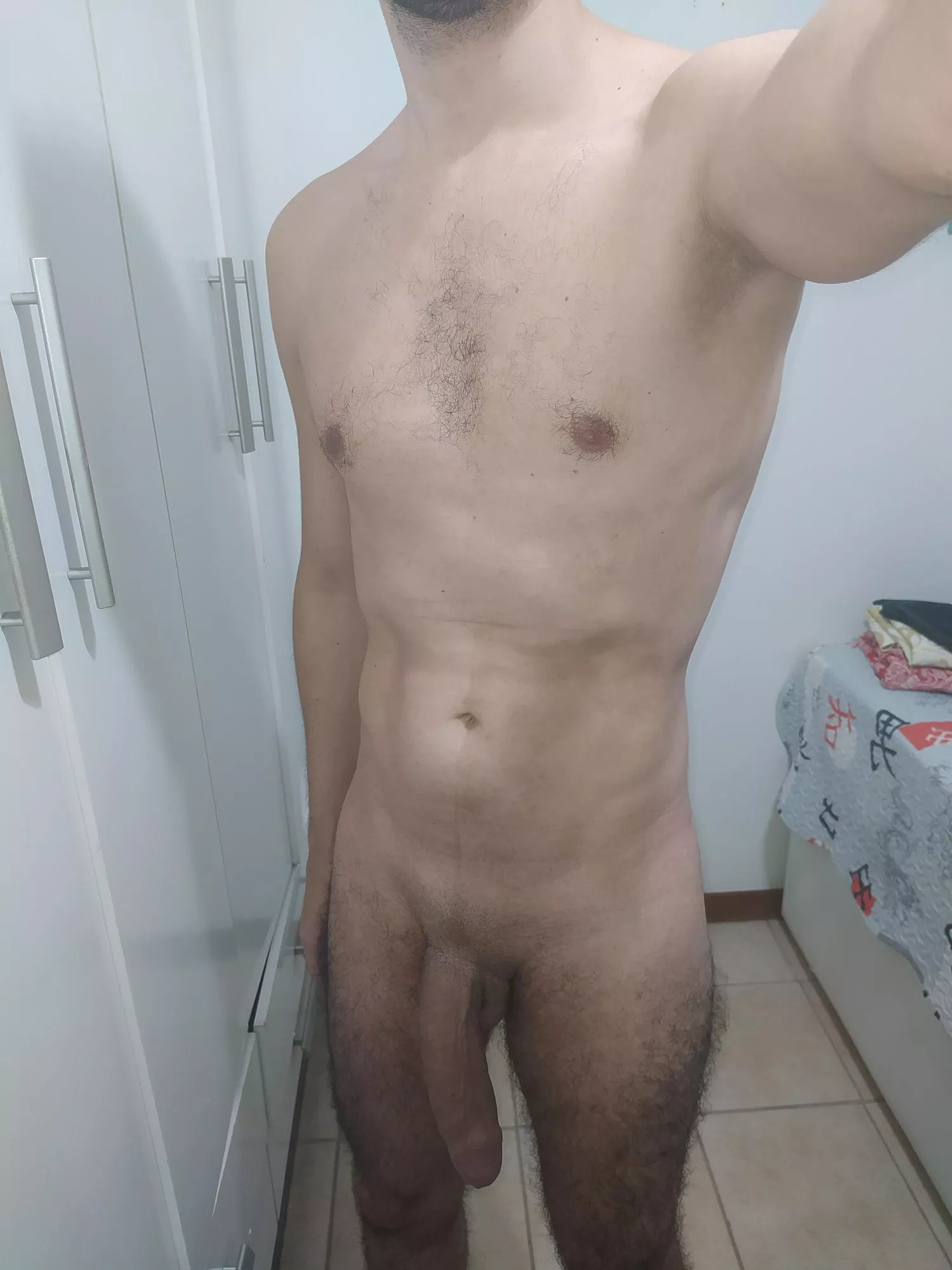 Should I keep my belly shaved? It looks good with my shaved pubes (dislike growing them) but I'm not sure if looks good with chest hair (dislike shaving them). What do you think?