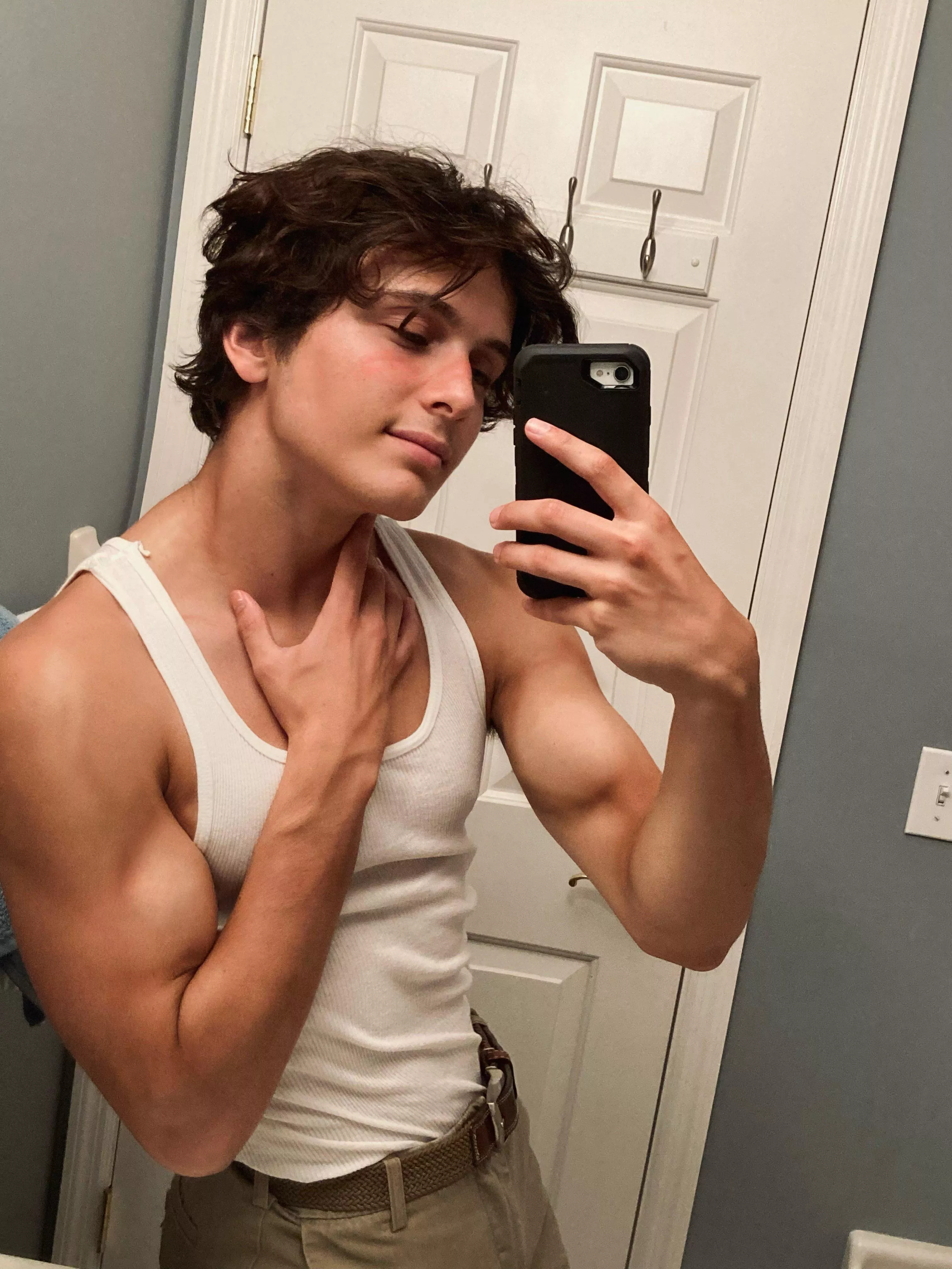 Should I start wearing tank tops, or is it douchey? π
 Should I start wearing tank tops, or is it douchey? π