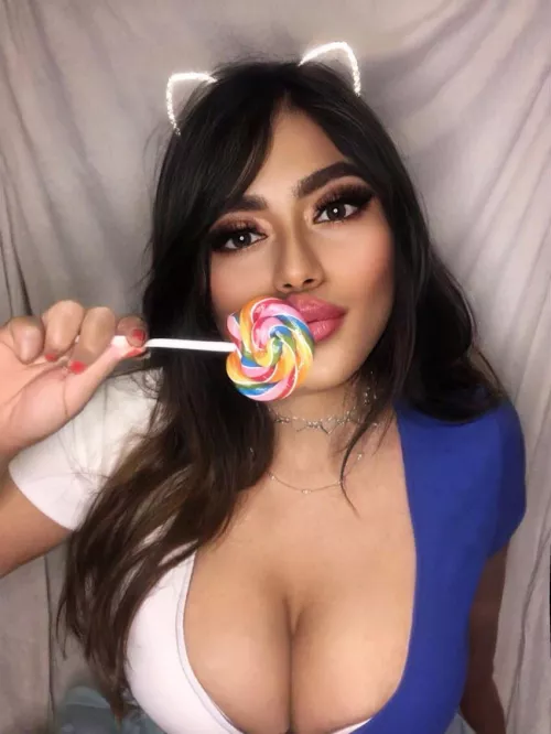 Should i try your candy too?š