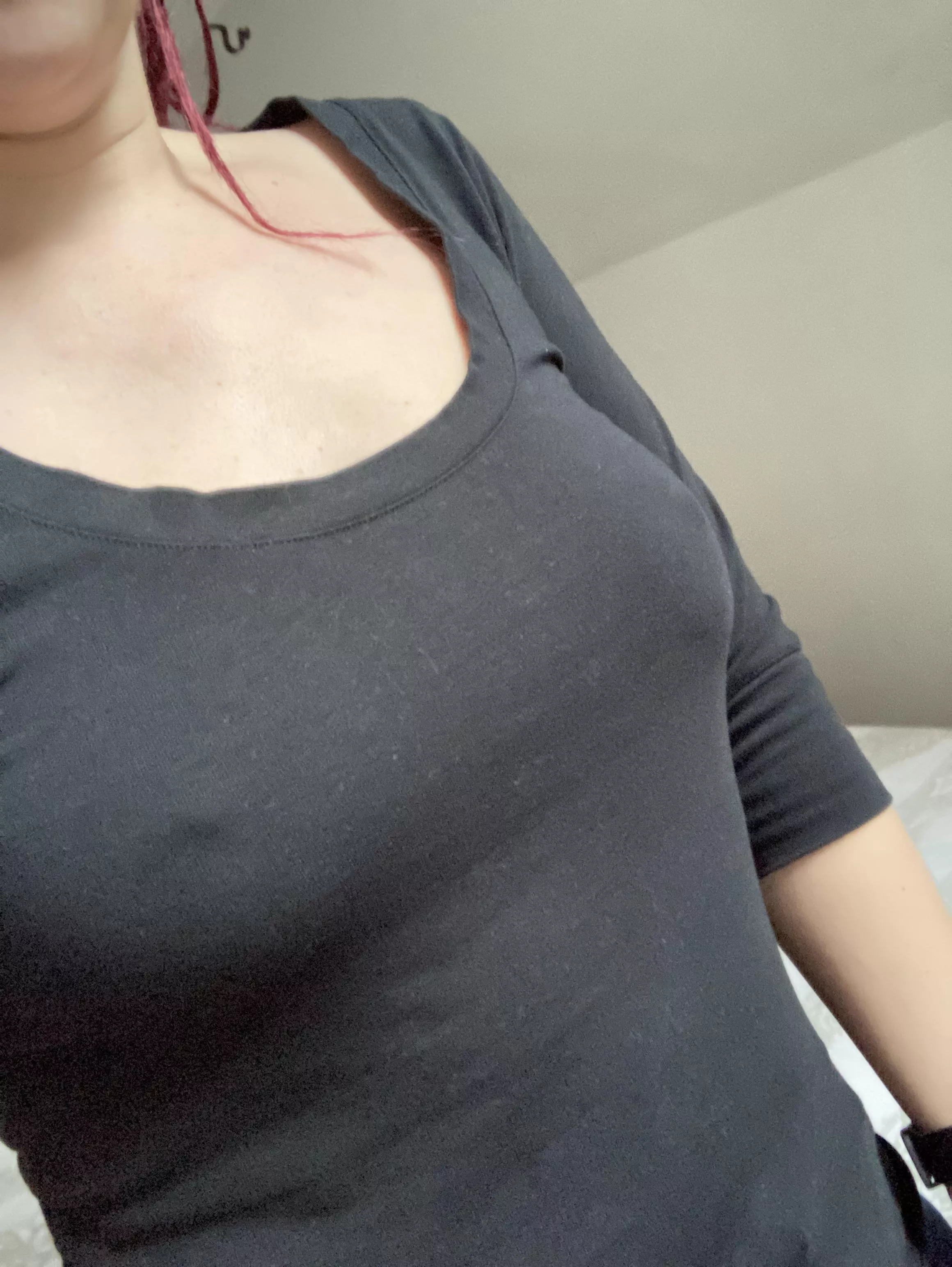 Should I wear a bra today? Three 💰 sale in the comments 💦 Should I wear a bra today? Three 💰 sale in the comments 💦