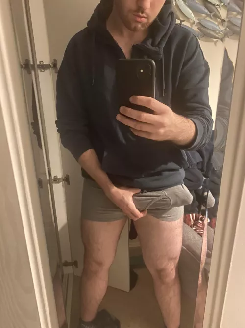 Should I whip it out?? Girls hit me up a sneak peak ❤️😘