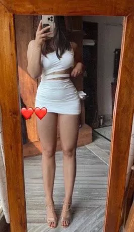 Should this dress be shorter..? (18) dms open