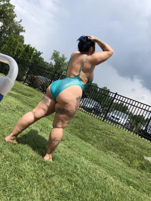 Show me somethin natural like ass with some stretch marks [oc]