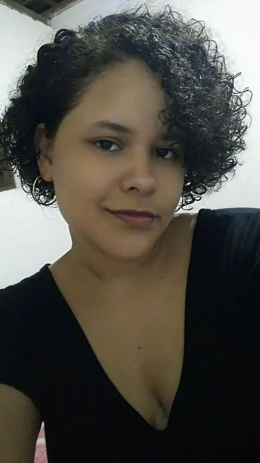 Showed off my gfs nudes and 2 people posted on porn sites. Pls pm me