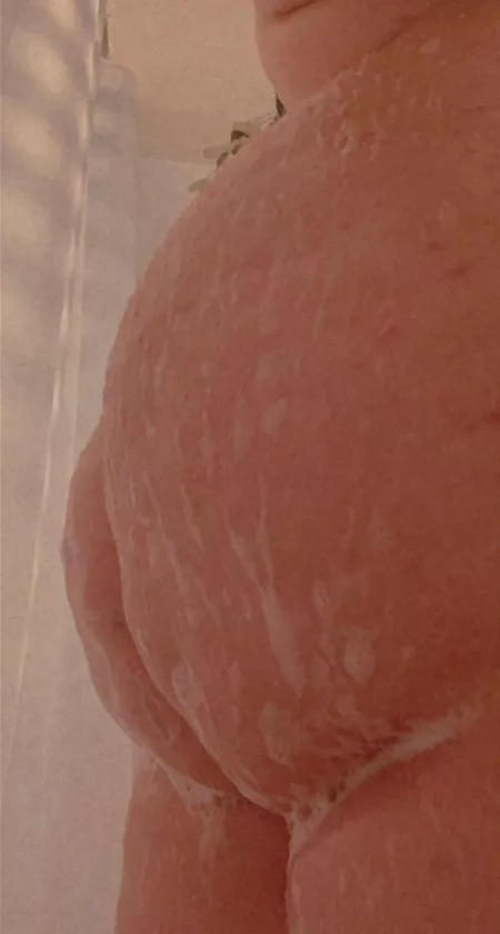 🧼🍑 shower time 🥰