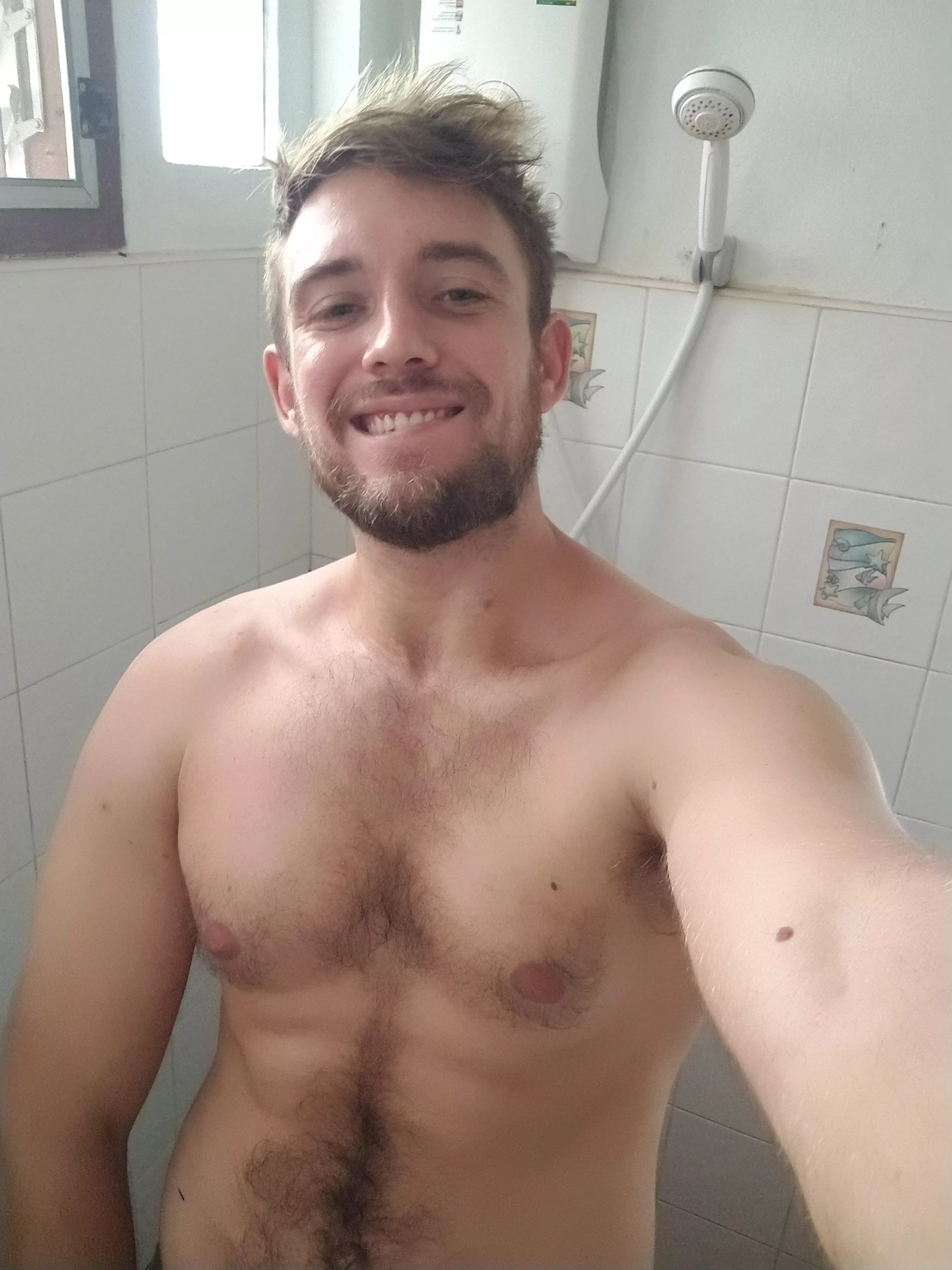 Shower time to feel fresh 😁