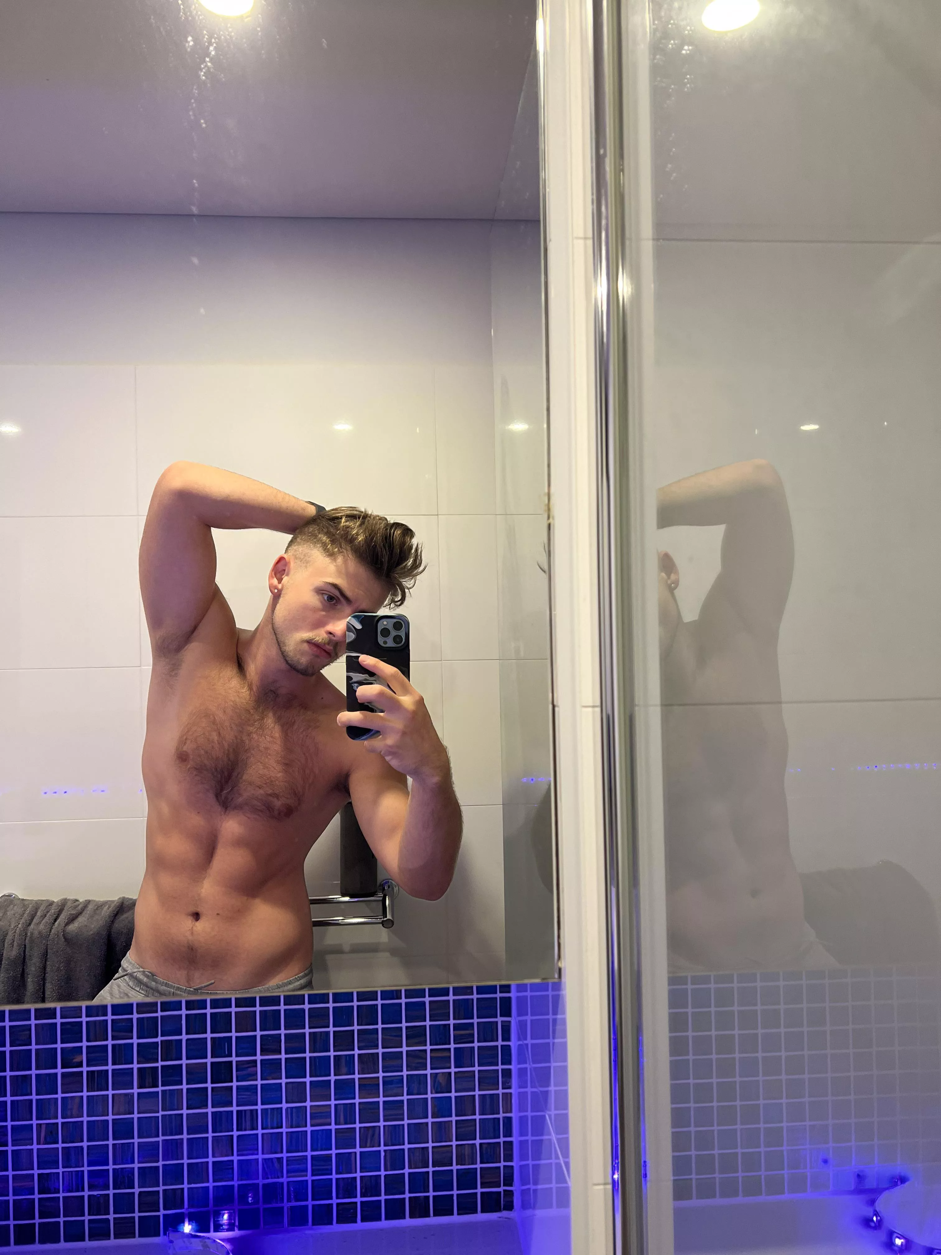 Shower time who’s gonna rub me down?