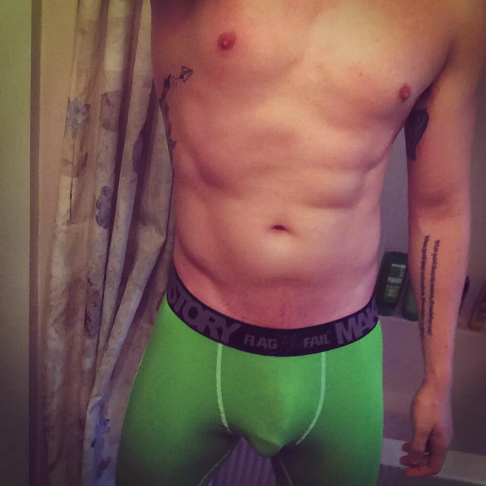 Showered up so guess I should start my day. Showered up so guess I should start my day.