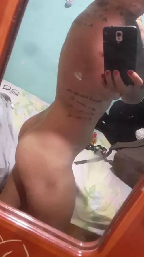 Showing o(f)f my butt π