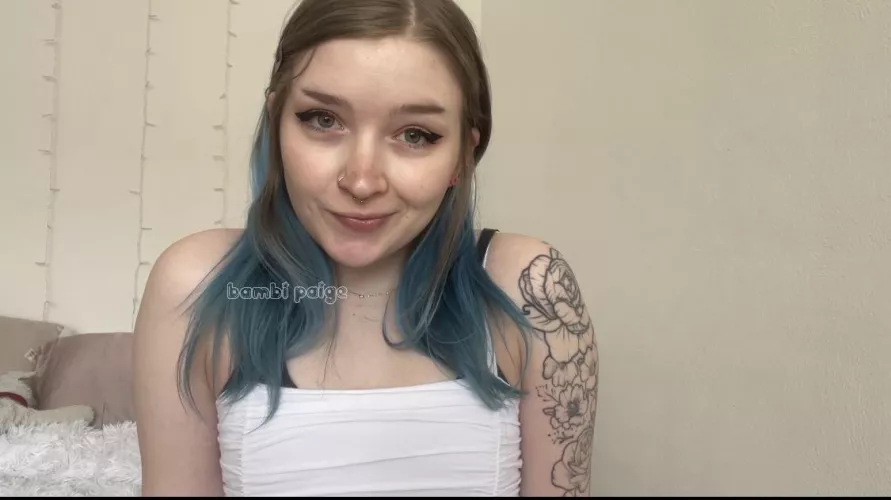 shy lilβ blue haired cutie :p