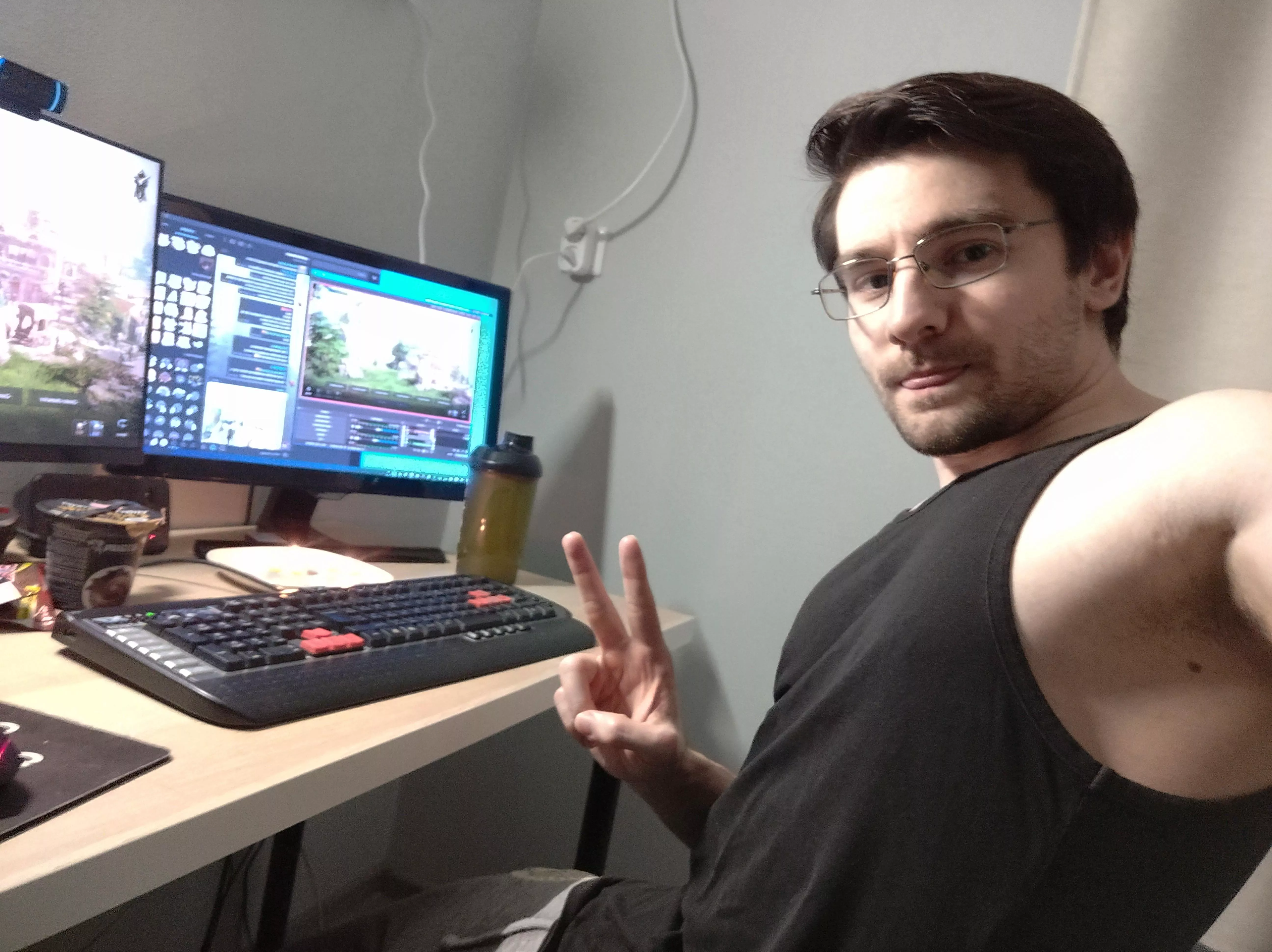 *Sigh* Wanna play Lost Ark but I am stuck in the login queue...