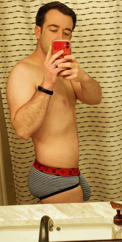 Since everyone seemed to like my last post: Louis Vuitton always makes the booty look better