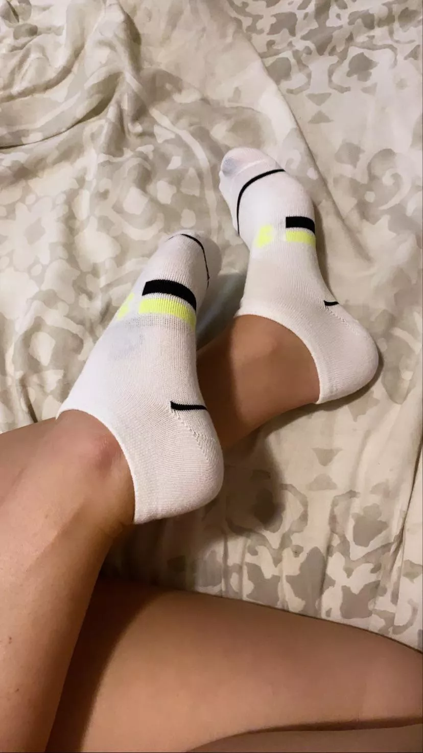 Since nobody will keep my feet warm, I’ll just have to wear these cute socks to bed Since nobody will keep my feet warm, I’ll just have to wear these cute socks to bed