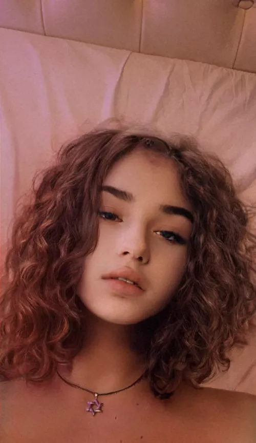 since u guys showed me so much attention with my first face post🥰 i decided to give u more🥺