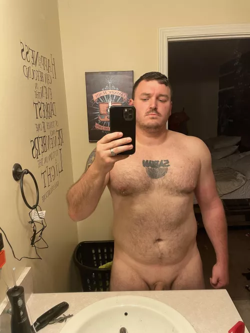 Since y’all were nice to me, here’s an after shower pic 😁