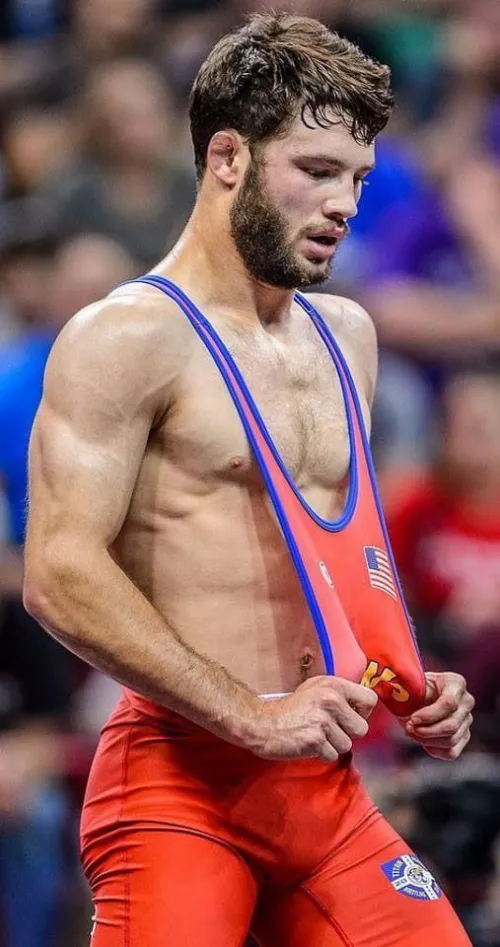 “Singlet pulled” …