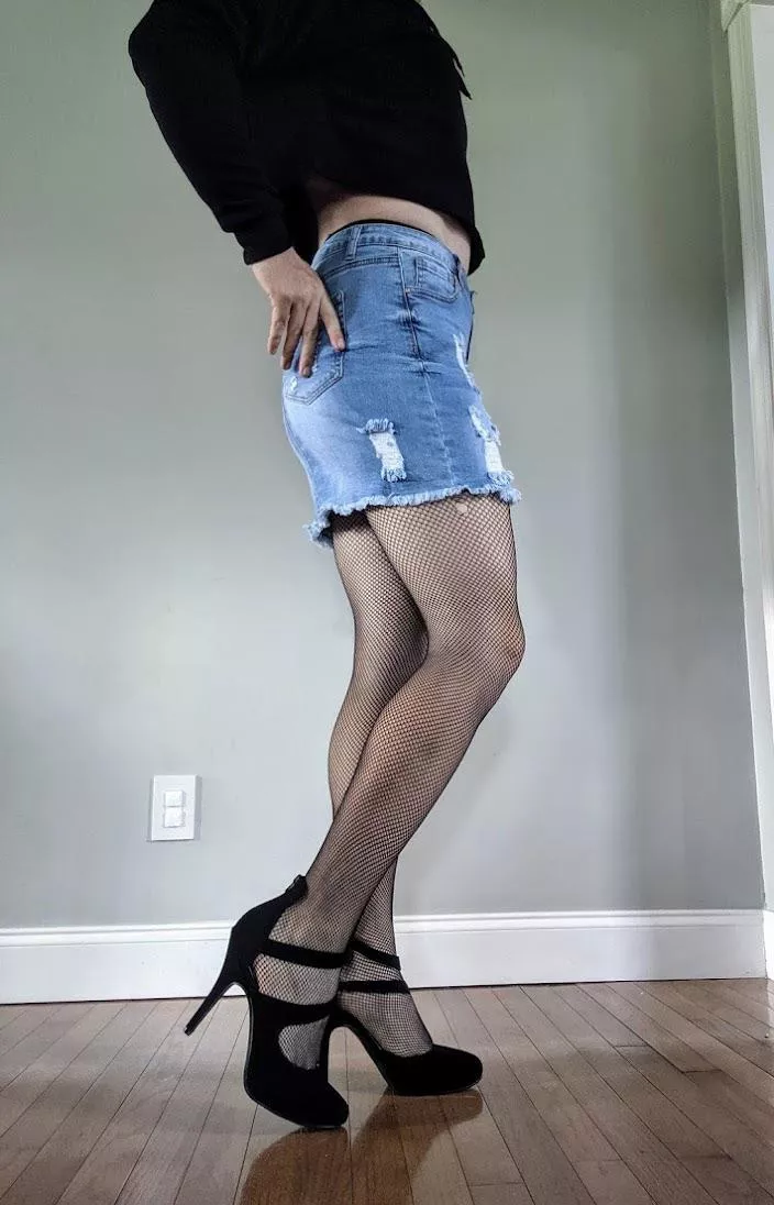 Sissy with a few free days. Looking for a creative dom or sissy domme to ruin me. Not rp. If you are interested in humiliation, public, bdsm, etc kik same user. Sissy with a few free days. Looking for a creative dom or sissy domme to ruin me. Not rp. If you are interested in humiliation, public, bdsm, etc kik same user.