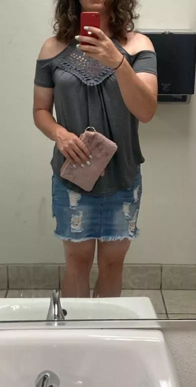 Sissy with a free week coming up in October. Looking for an experienced dom or sissy domme into bondage, humiliation, risky public, etc. Creativity to the front. kik sub_cd_slut Sissy with a free week coming up in October. Looking for an experienced dom or sissy domme into bondage, humiliation, risky public, etc. Creativity to the front. kik sub_cd_slut