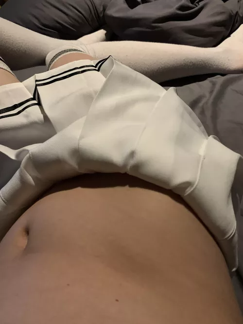 skirt i bought is waaaay to big 😖