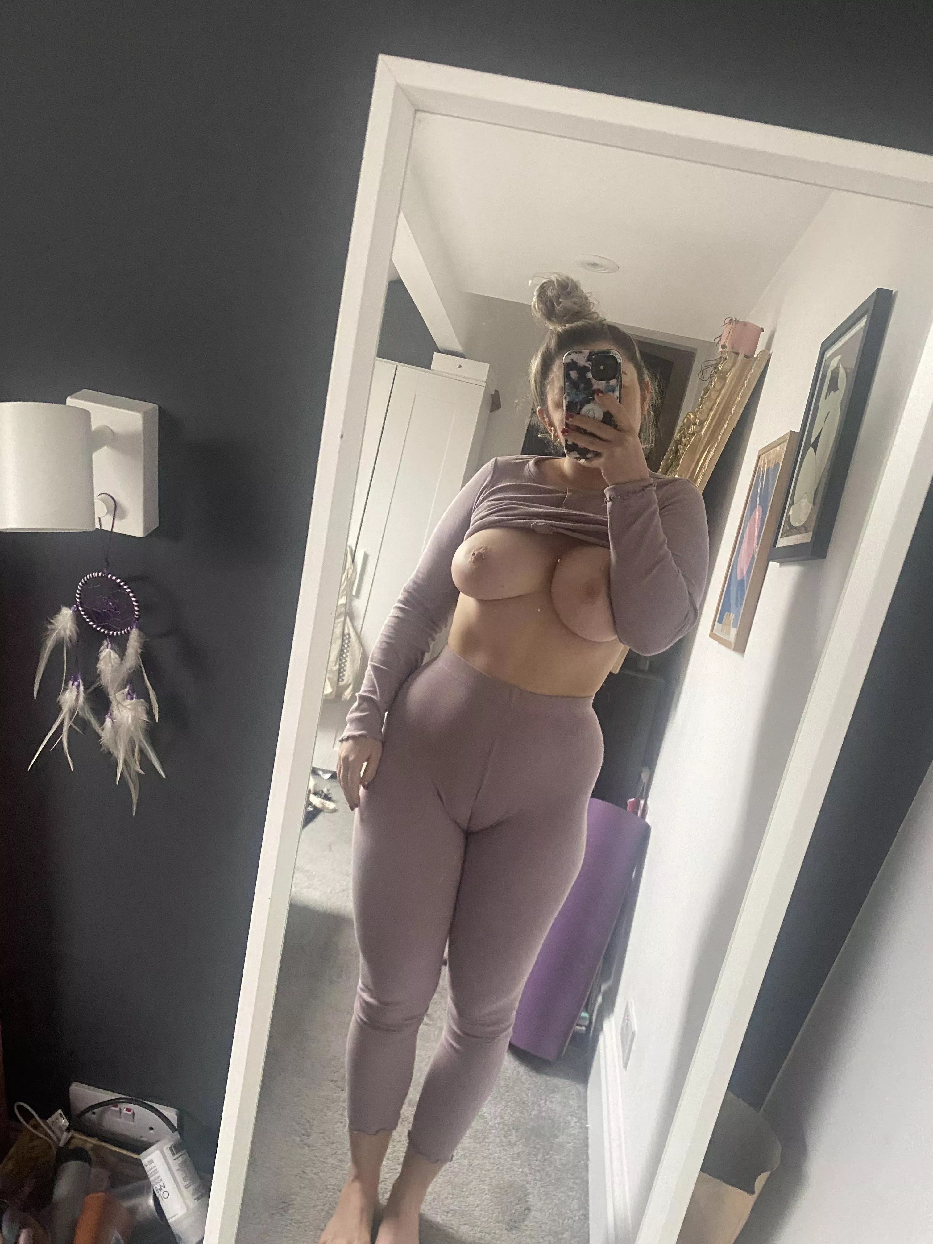 Sleepover at mine? (F)