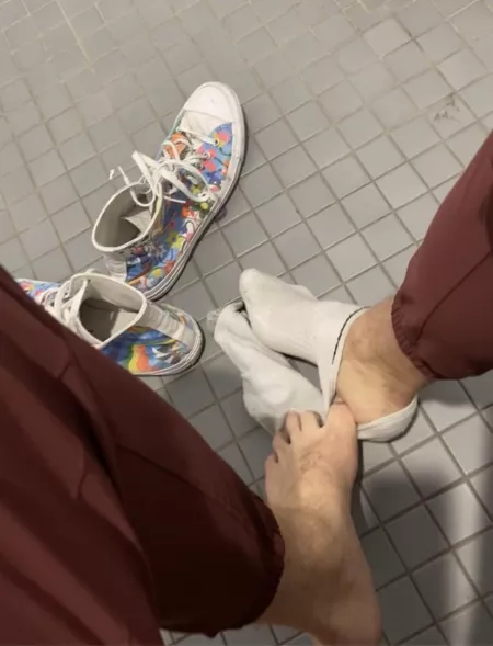 Slipping out of my gym socks π