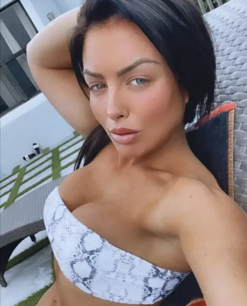 Slutty Brunette Mandy💦🤤