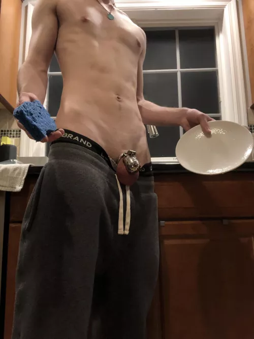 small abs + locked clit = great busboi