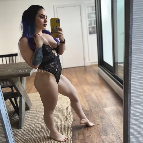 Small but thicc 🍑