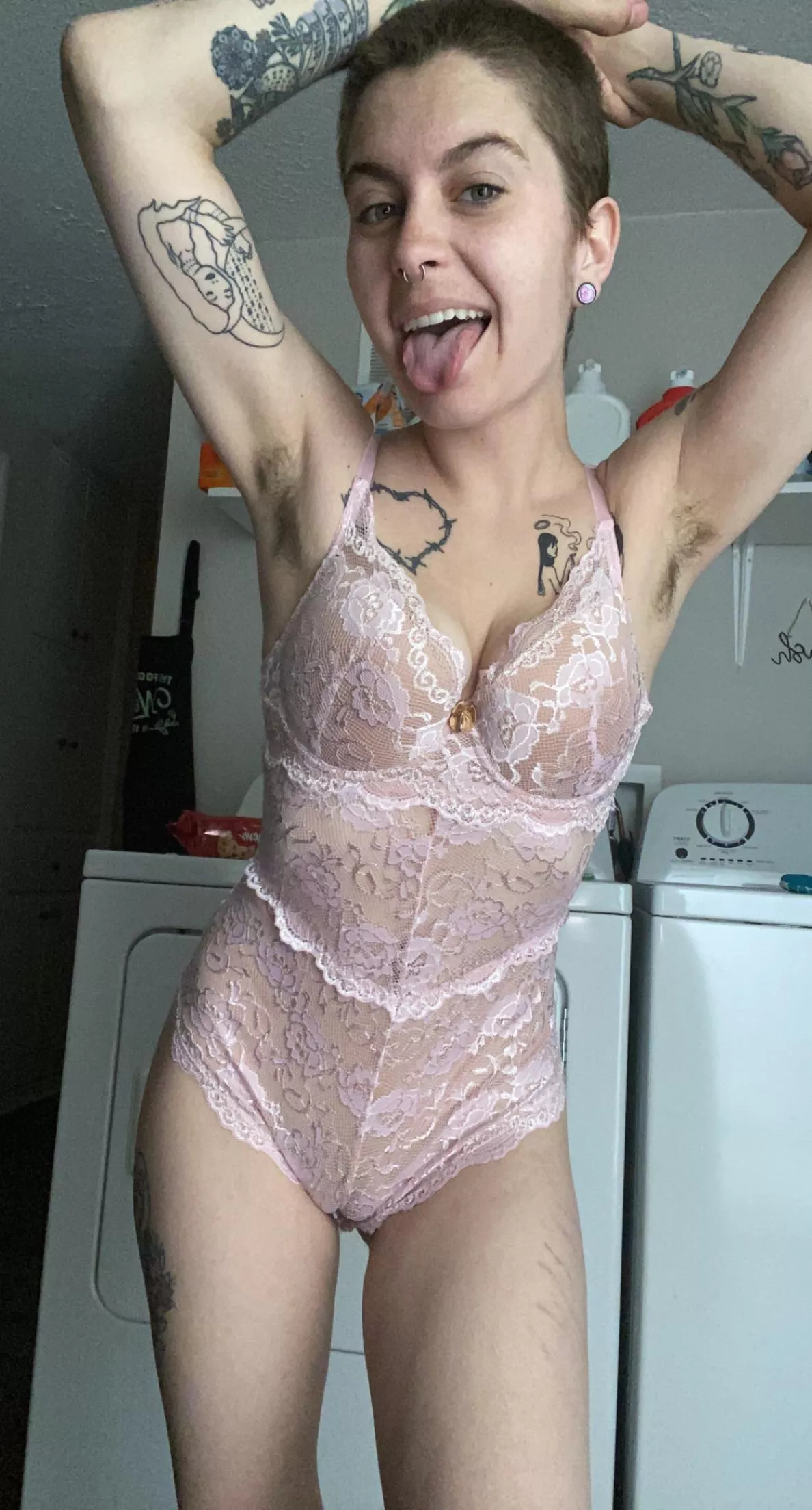 Small in size but as hairy as any other woman ๐๐๐ Small in size but as hairy as any other woman ๐๐๐