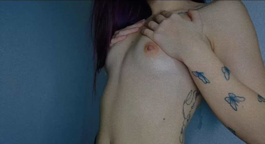 small tits are the best - always perky😋🍒