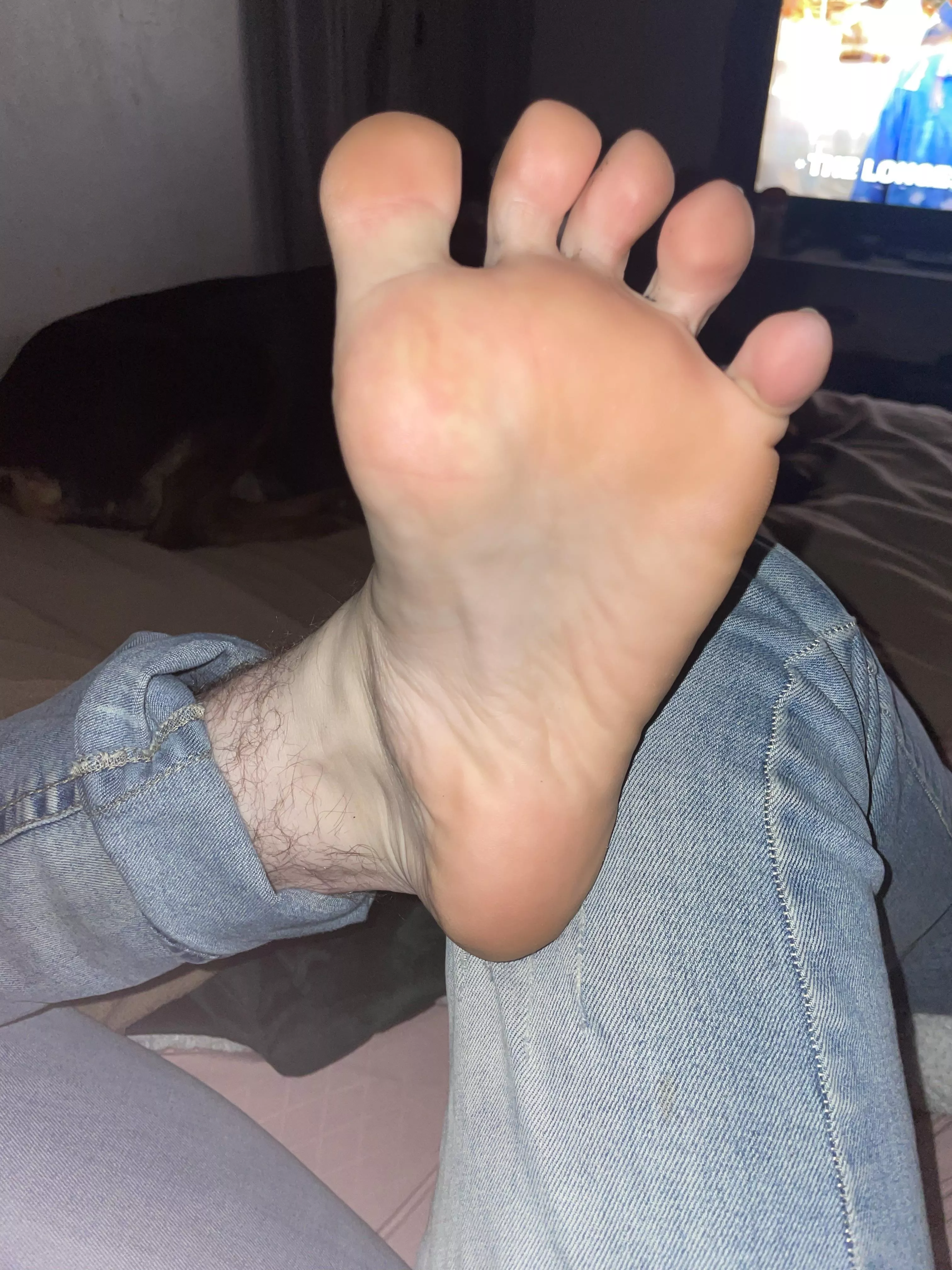 Smell my stinky feet