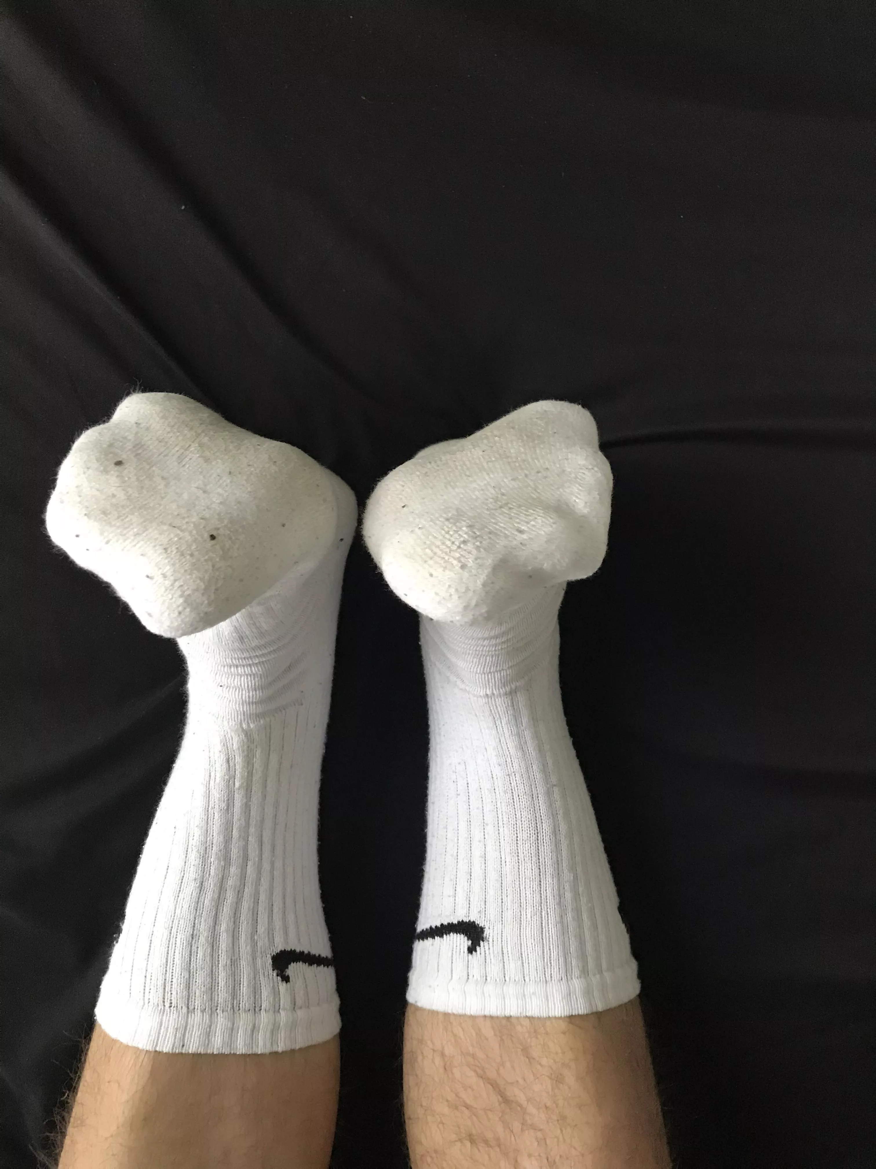 Smelly white Nikes get me so hard ππ¦ Smelly white Nikes get me so hard ππ¦