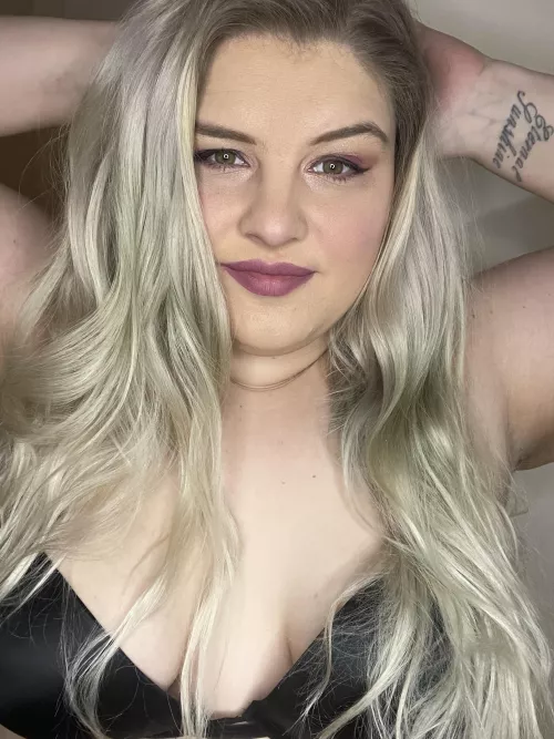 Smiling through my rough day π