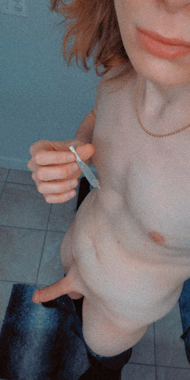 Smoke Sesh 🍃 🔥 🍆