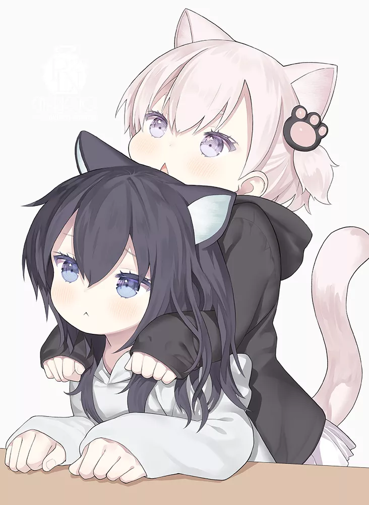 Smol & wholesome catgirls