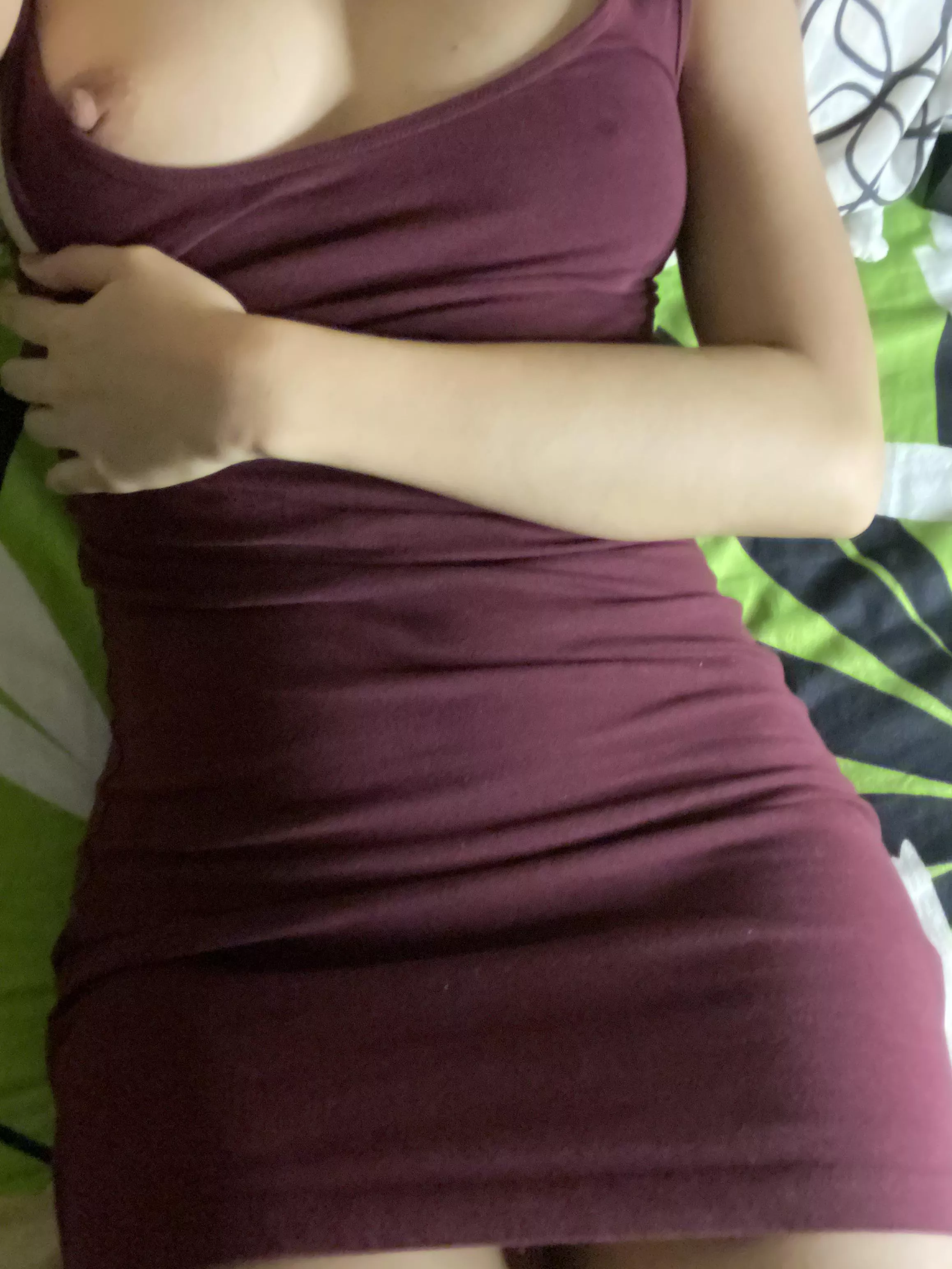 Sneak Peek Cutie :3 (f) Sneak Peek Cutie :3 (f)