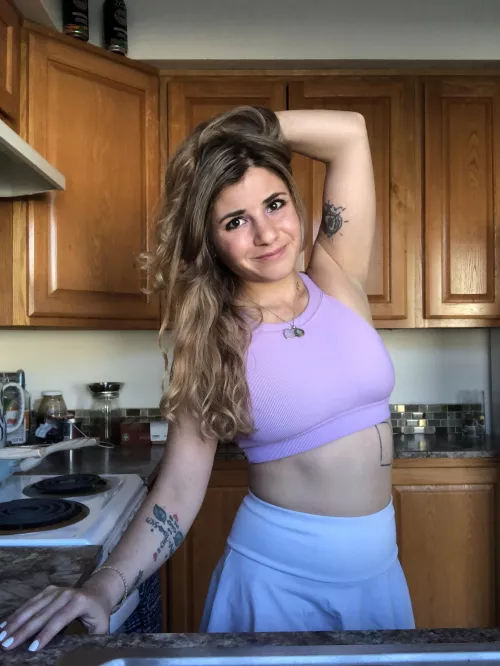 Sneaky side view 😈💜