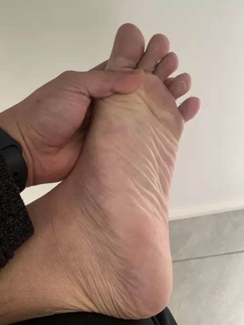 Sniff it, Rub it, Appreciate it 🦶🏼