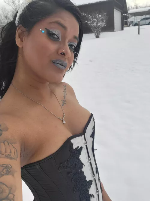 Snow and fashion corsets!
