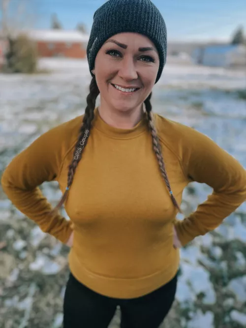 Snow time or show time.