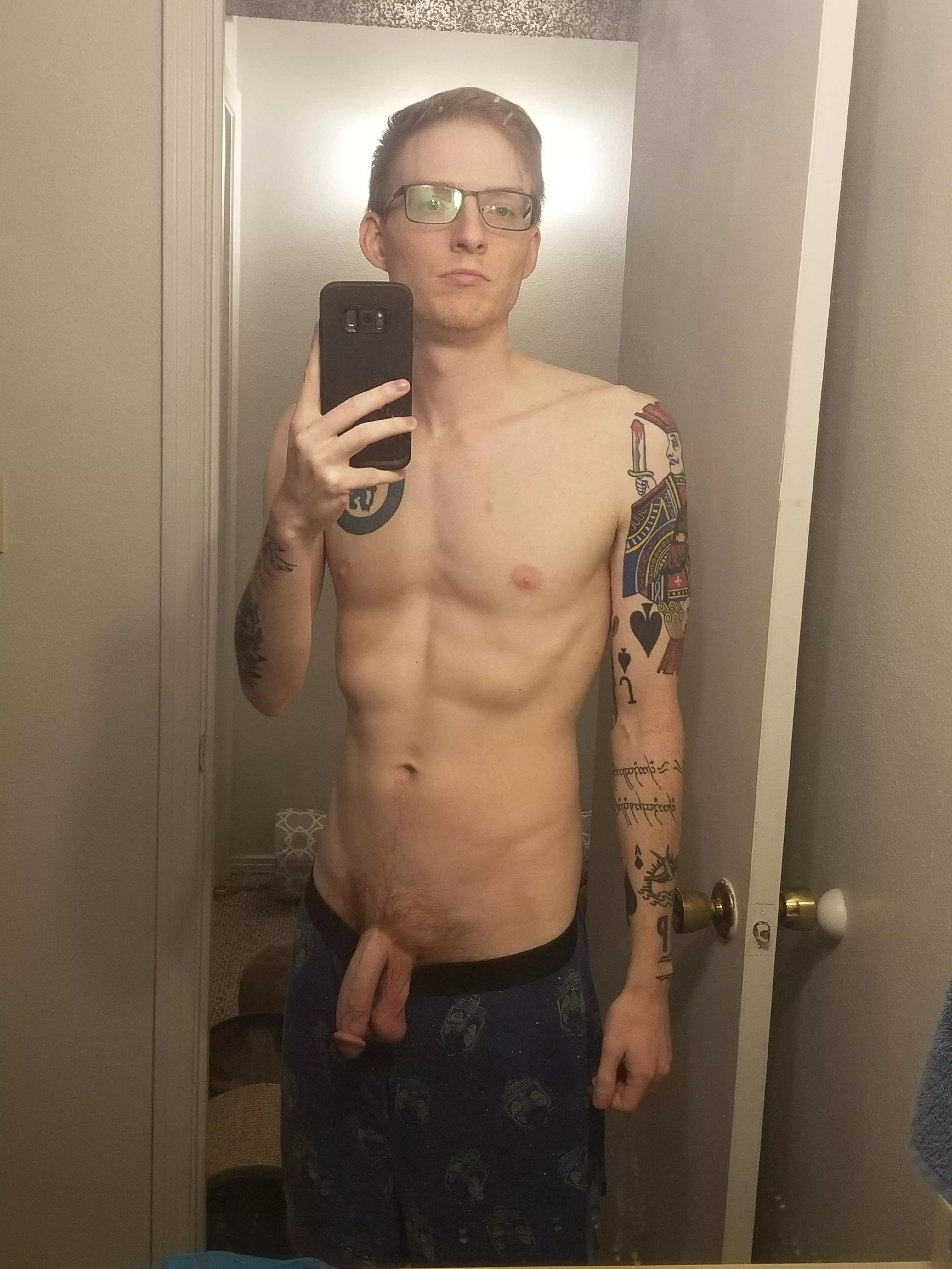 Snowed in, do you wish you were here to pull my boxers down? 😜