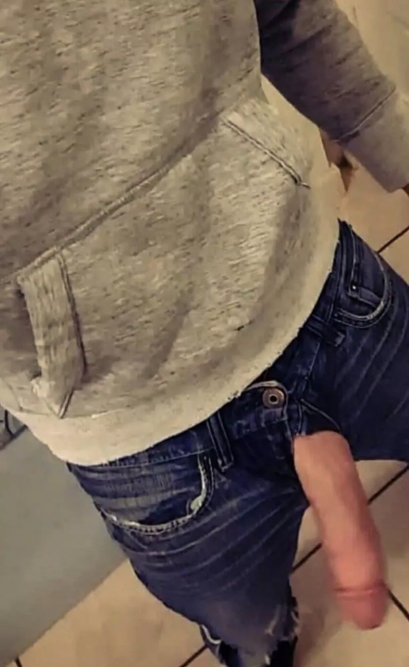 Snuck away to take a quick pic!