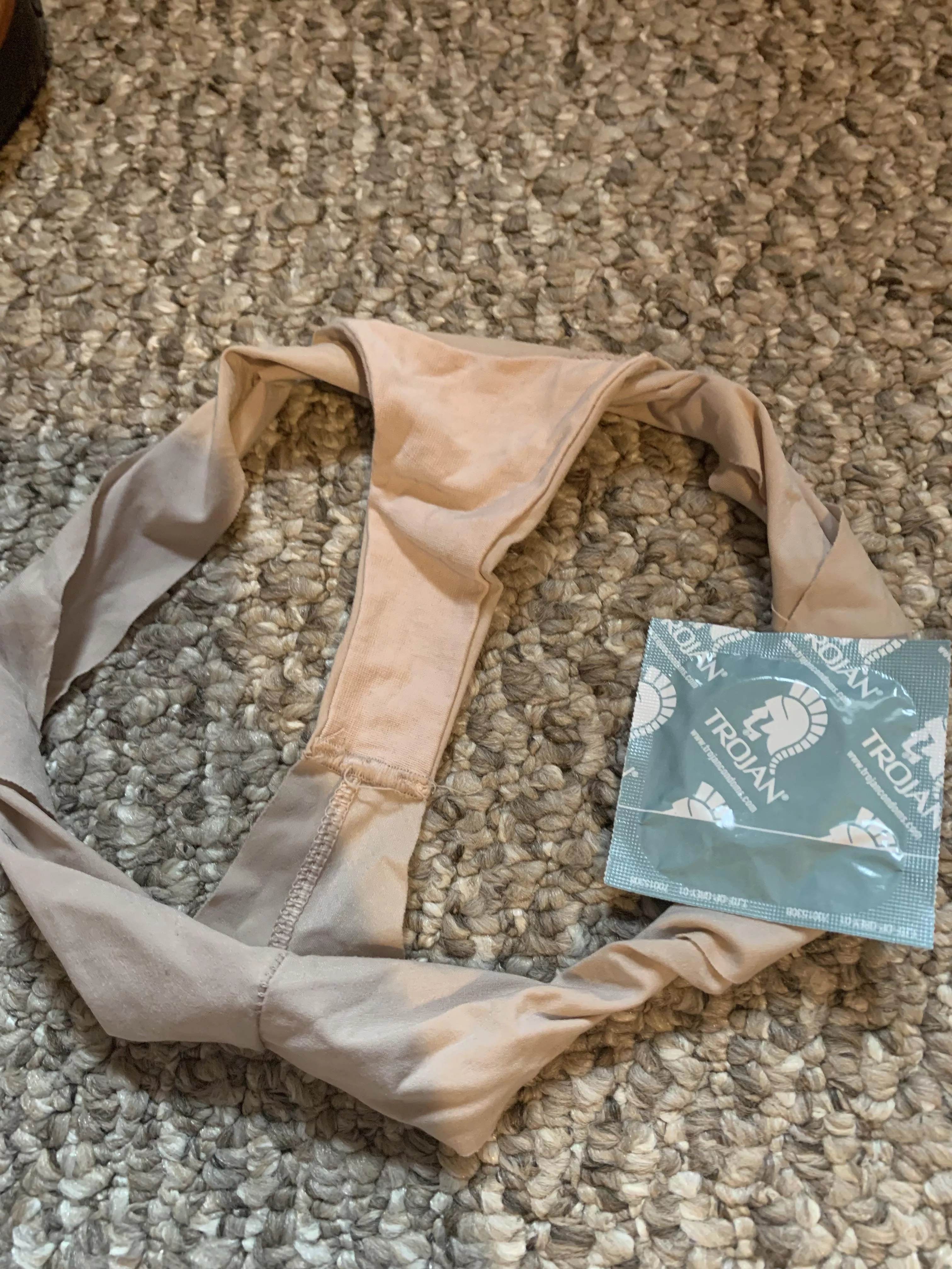 Snuck through my friends things while she was in the bathroom (pms open) Snuck through my friends things while she was in the bathroom (pms open)