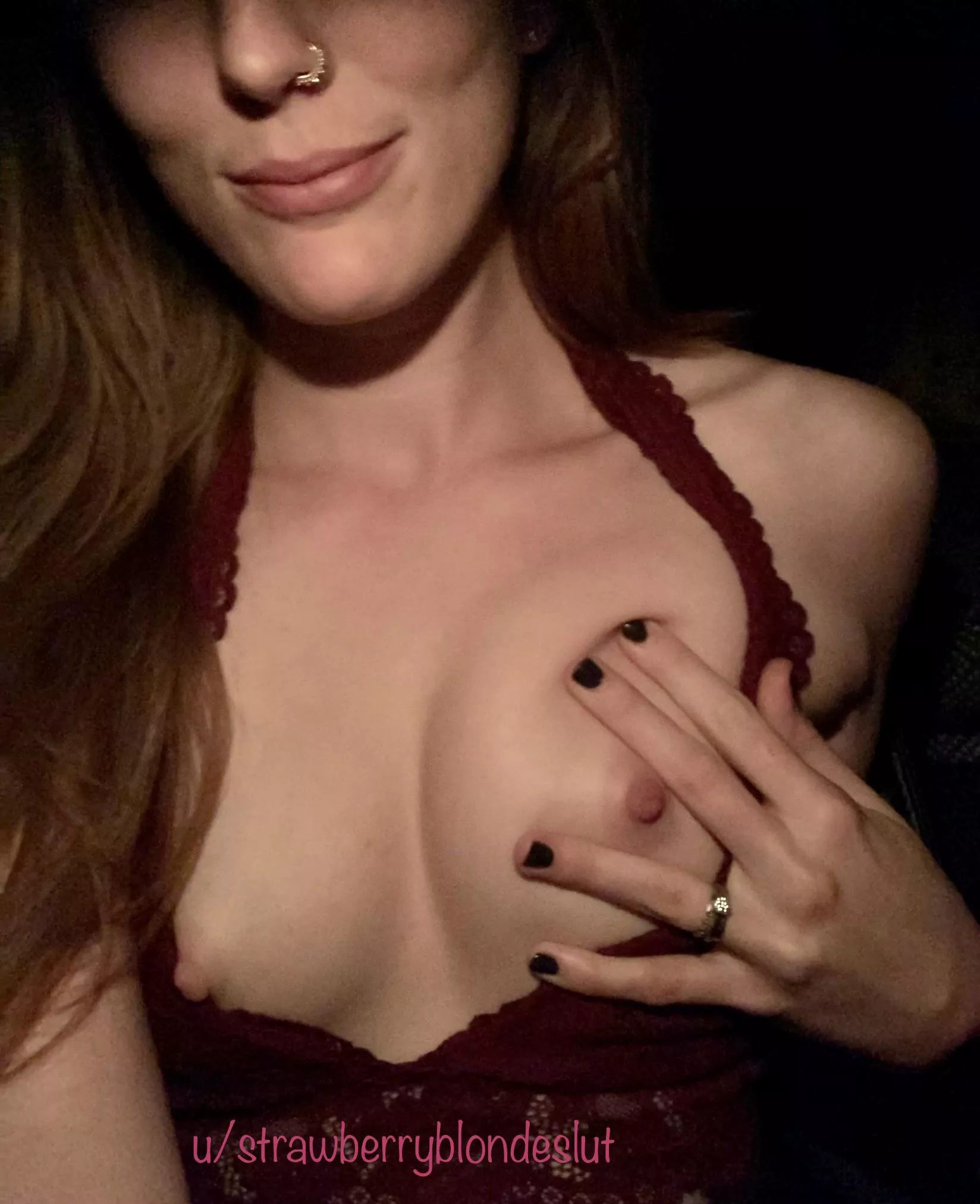 So bored on this long car ride, couldn’t help but touch myself 😘 So bored on this long car ride, couldn’t help but touch myself 😘