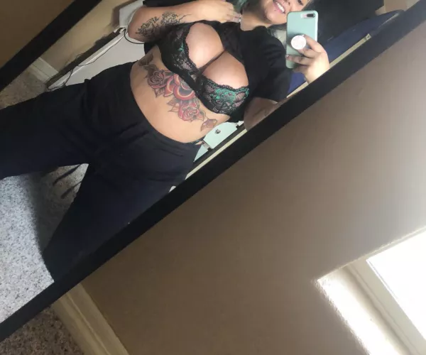 so excited itโs the weekend and i get to wear something besides scrubsโฆ.. but will probably spend 80% of my time naked ยฏ\_(ใ)_/ยฏ