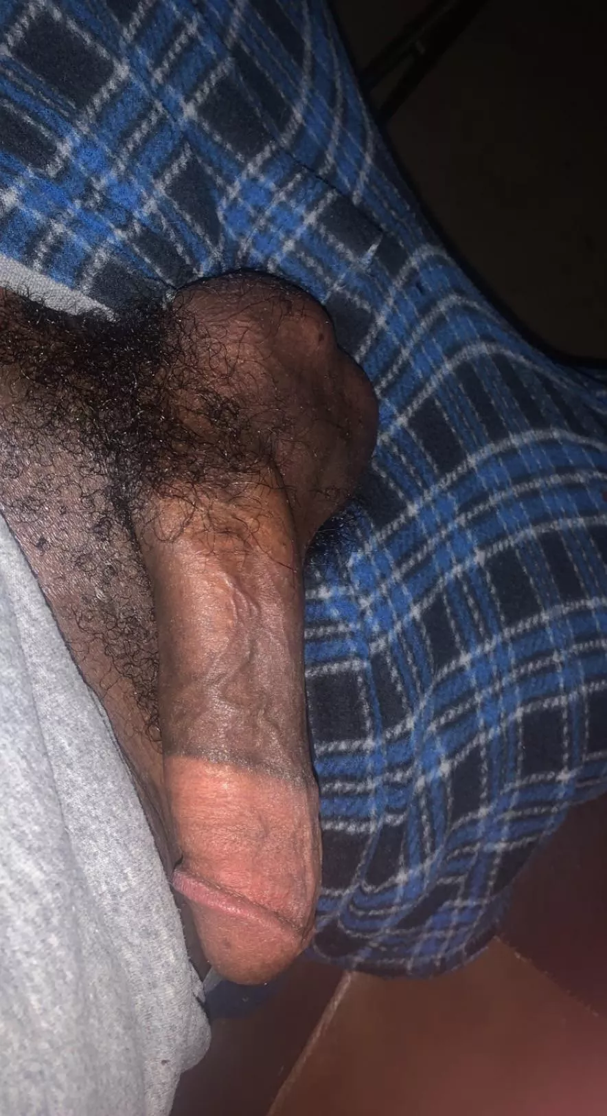So fucking horny rn. Dm me and help me cum