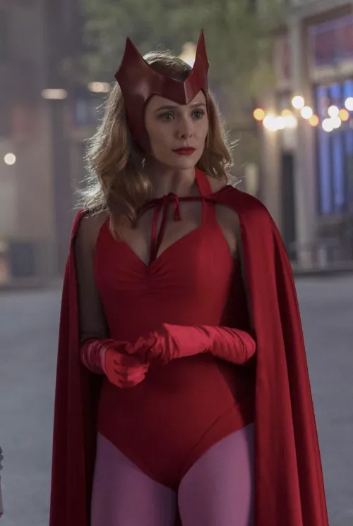 So horny right now! Can any buds please make me cum for Elizabeth Olsen?