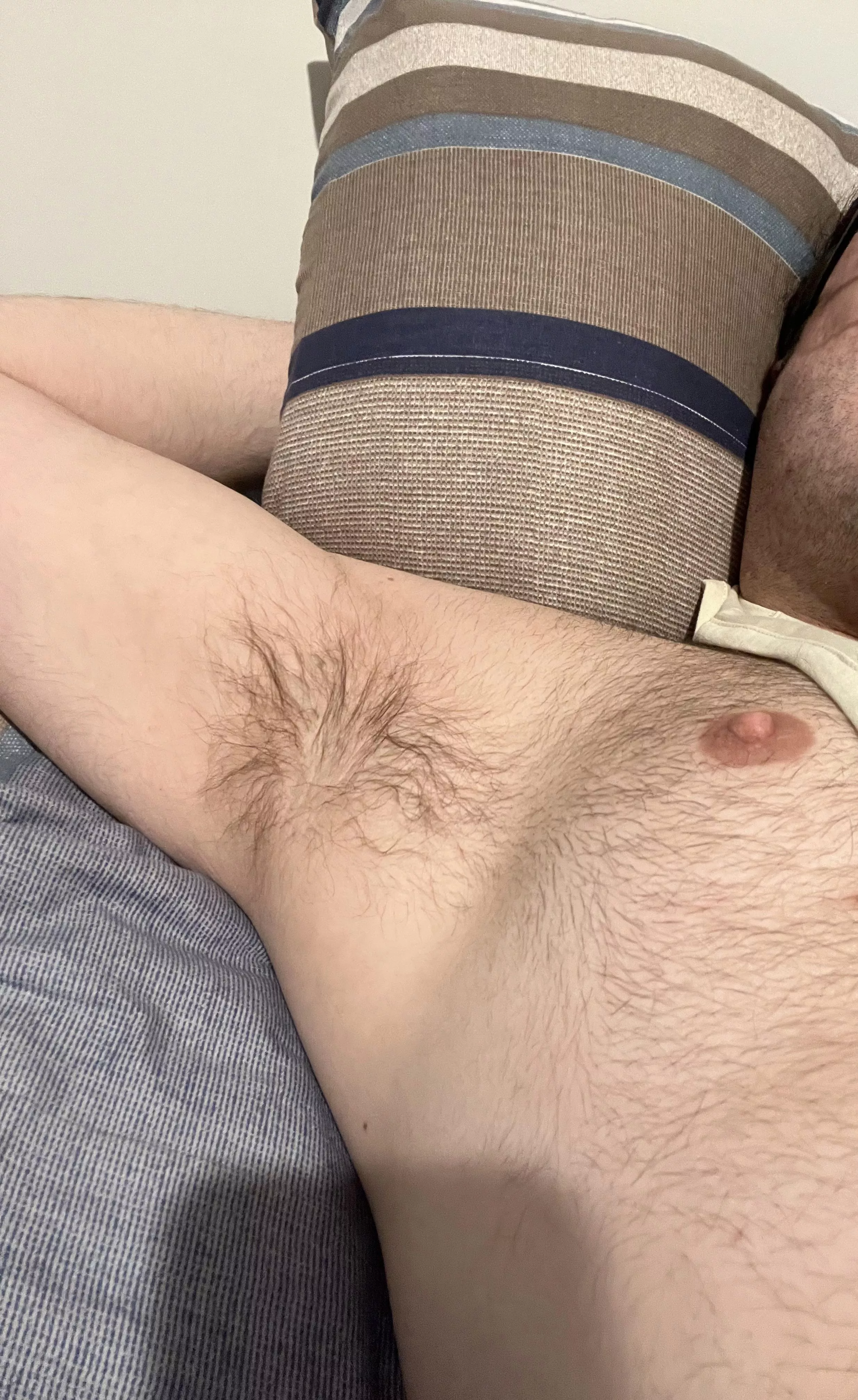 So horny, these pits are needing a man’s mouth desperately. Any takers? 😉