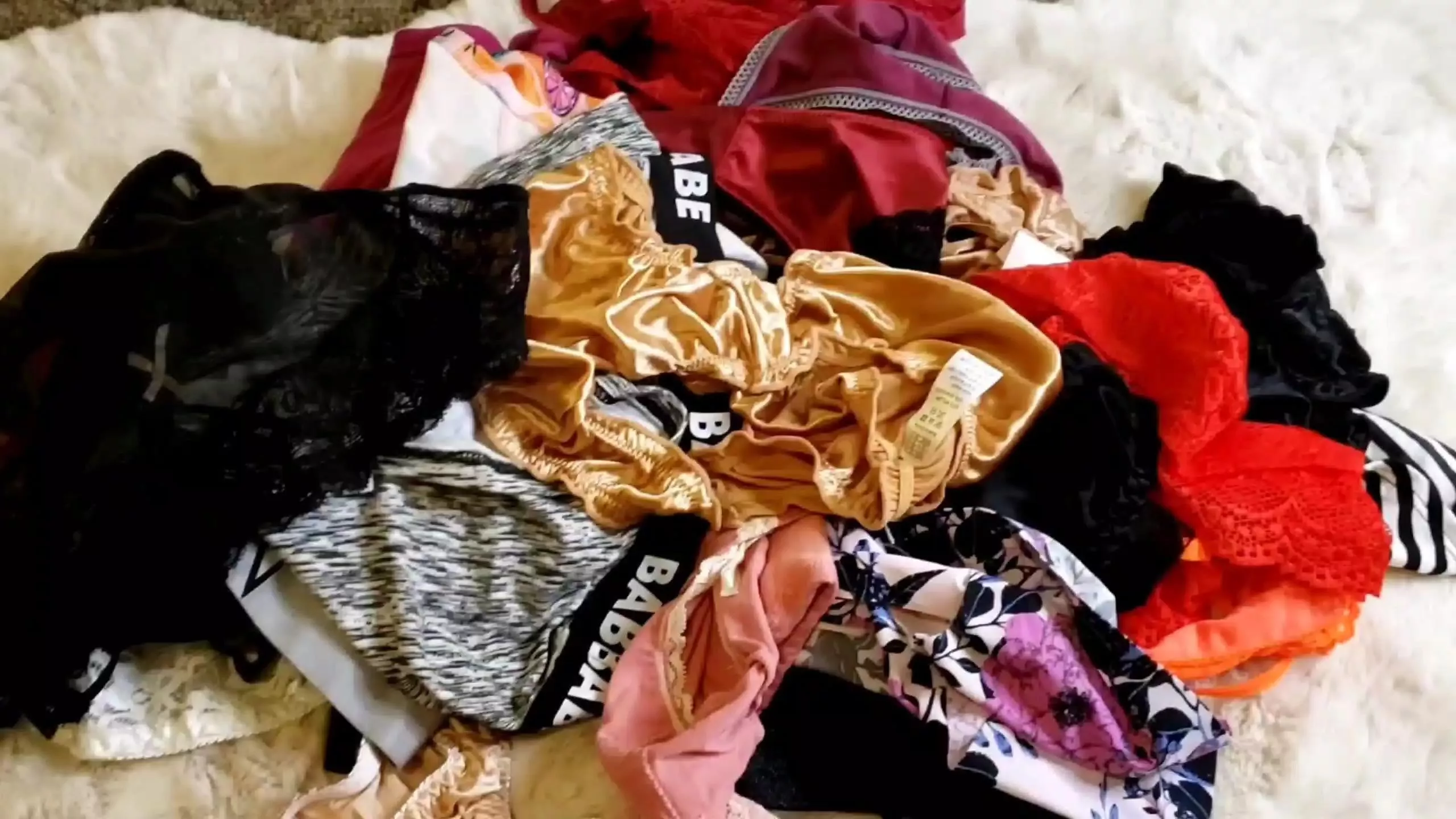 So many pretty pairs to choose from, let's get one into your collection and under your nose💕 U.S. Shipping only [selling] [pty] [usa]